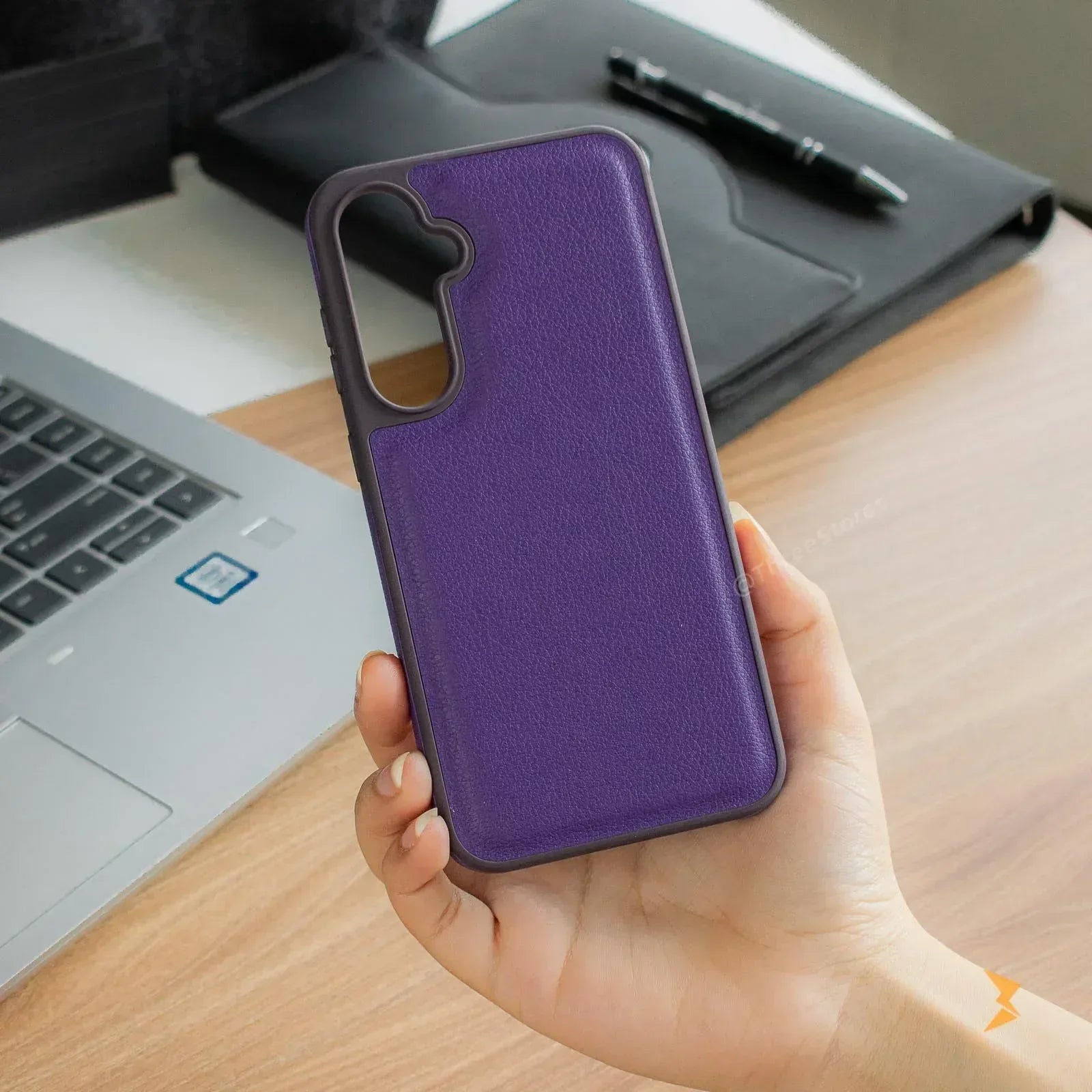 Classic All Around Leather Case Samsung S23 Fe - Three