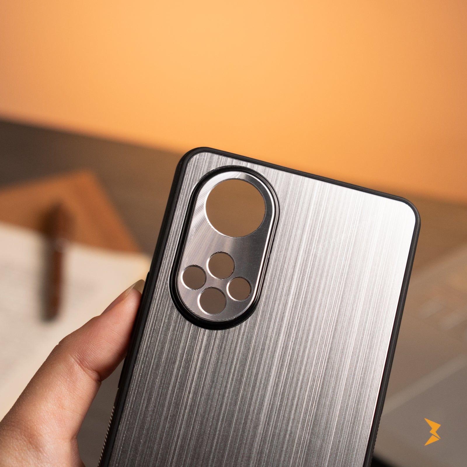 Binberli Metalic Case Honor 50