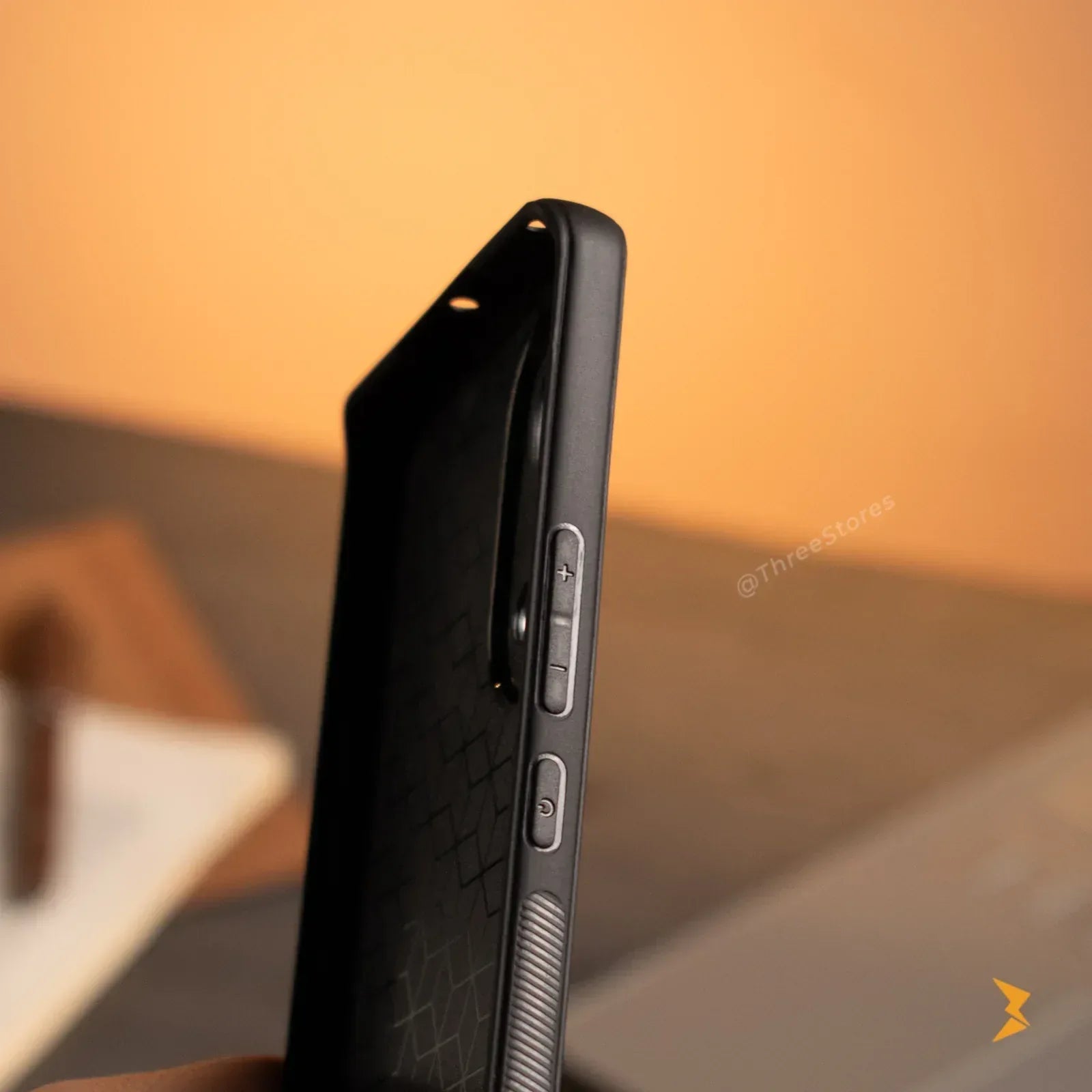 Binberli Metalic Case Honor 50 - Three