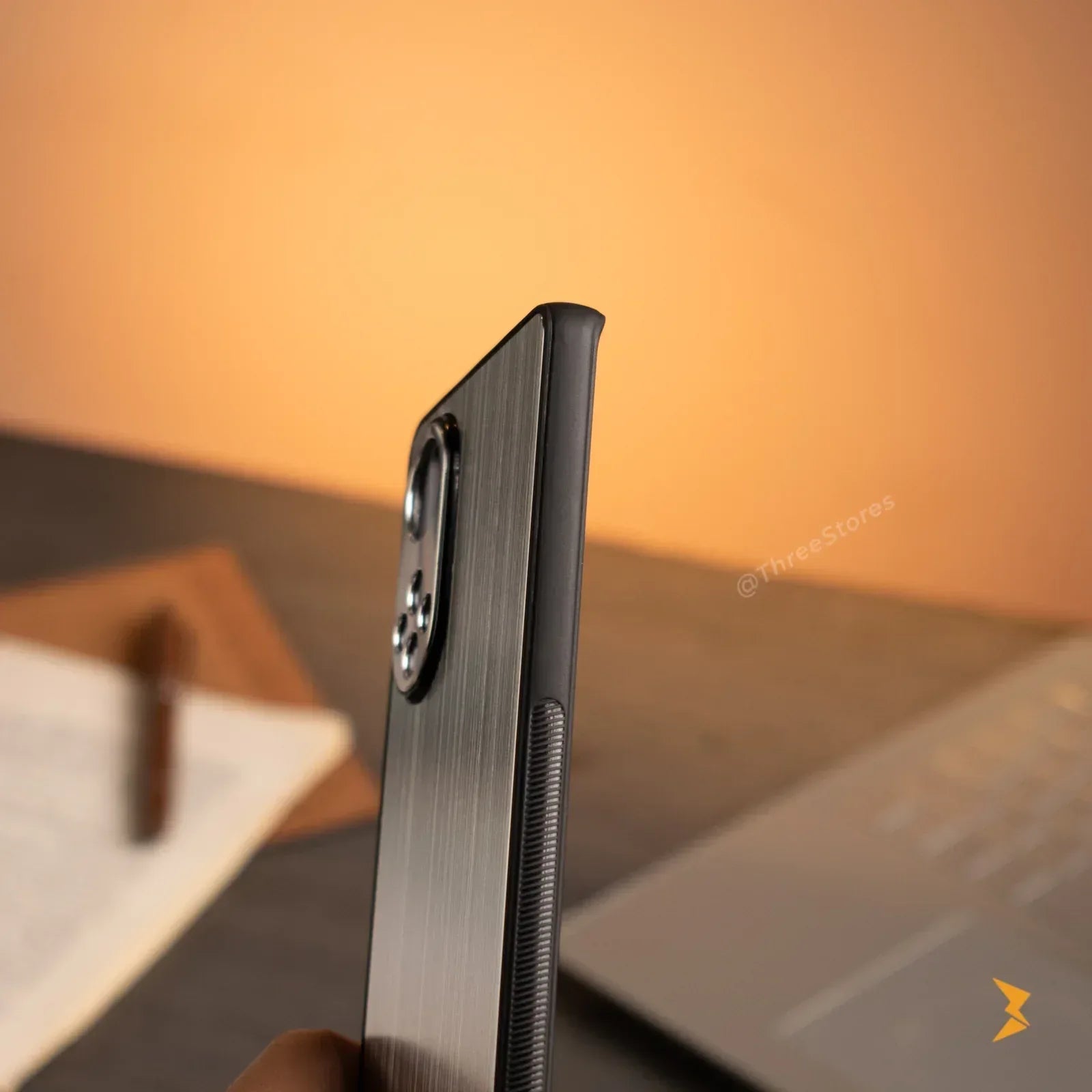 Binberli Metalic Case Honor 50 - Three