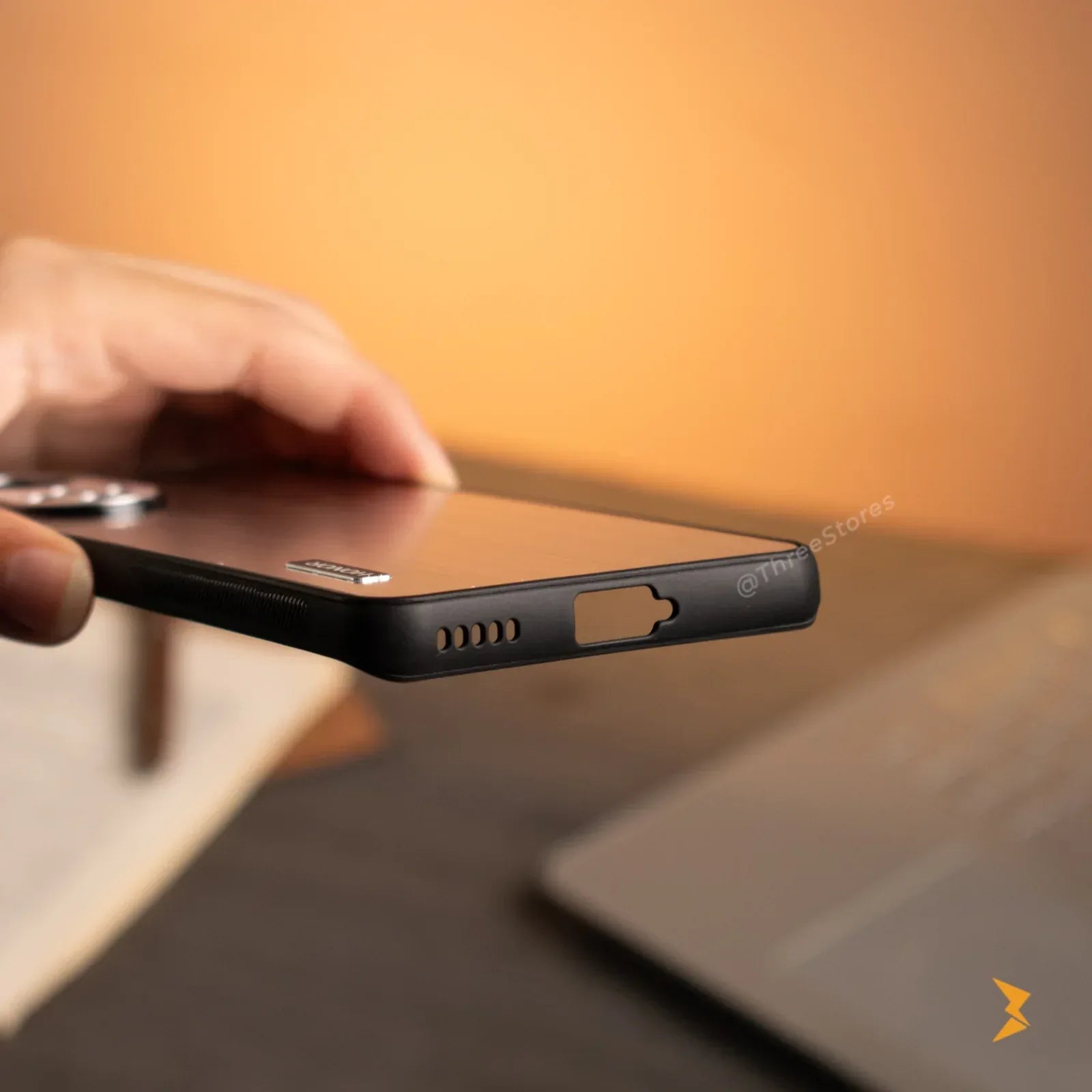 Binberli Metalic Case Honor 50 - Three