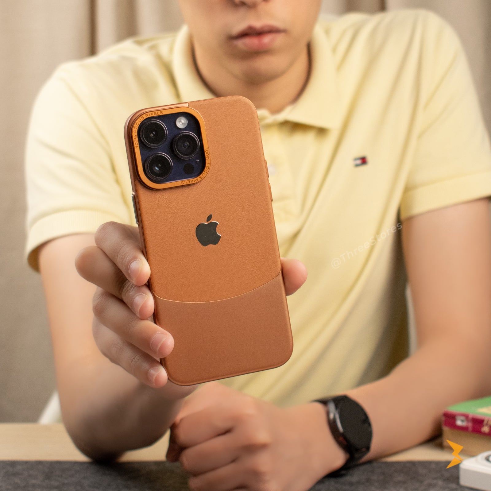 Zora Denim Case iPhone 15 Pro