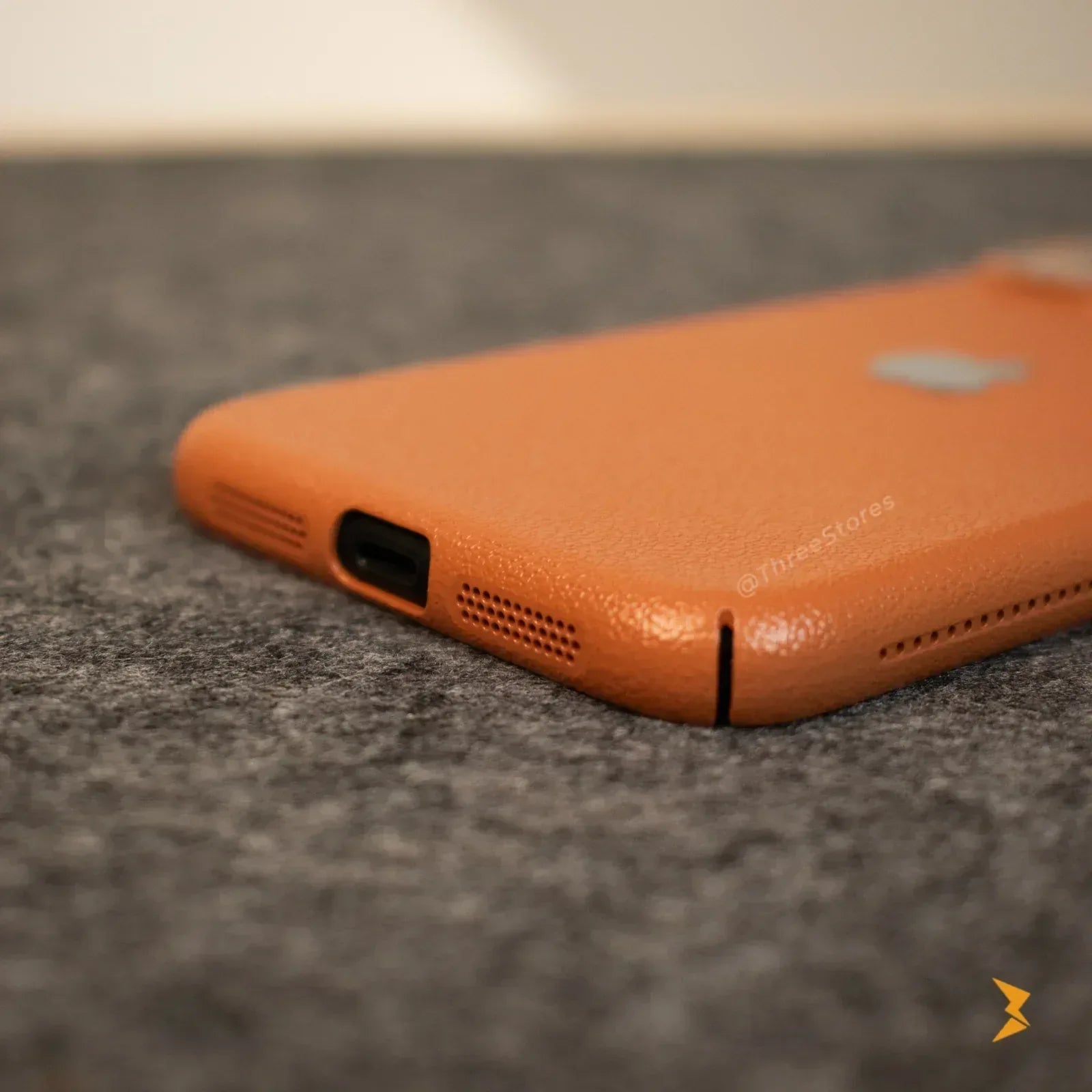 Temper Classic Case iPhone 11 - Three