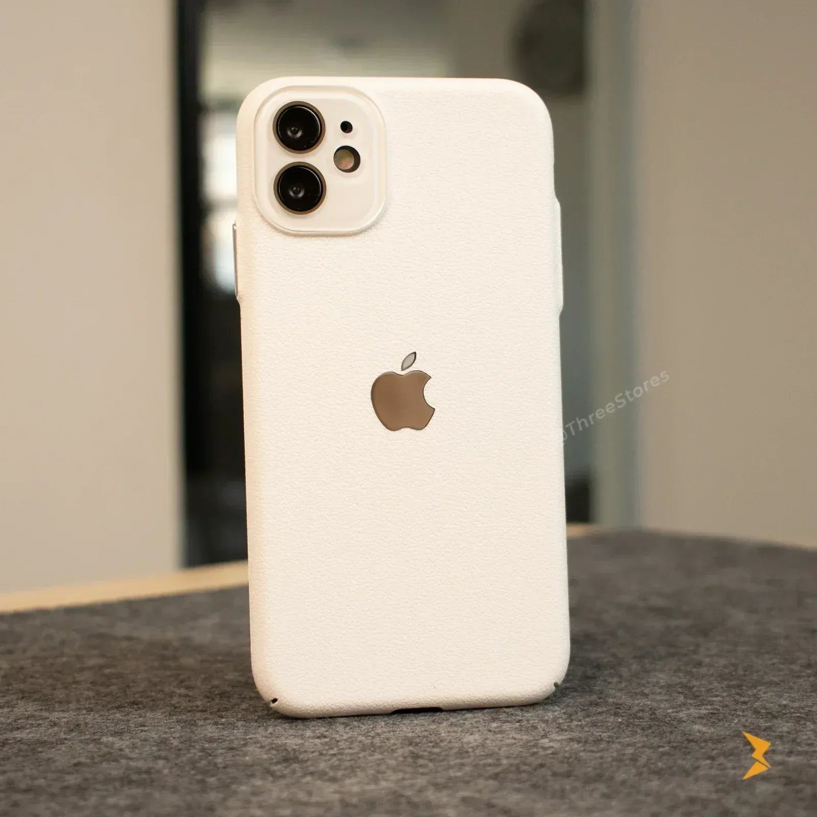 Temper Classic Case iPhone 11 - Three