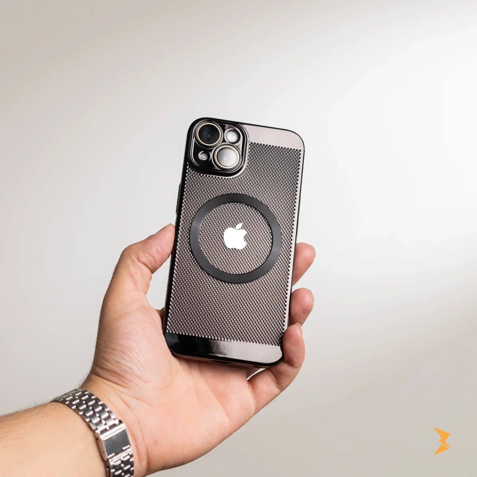 Metalic Grid Magsafe Case iPhone 14 - Three