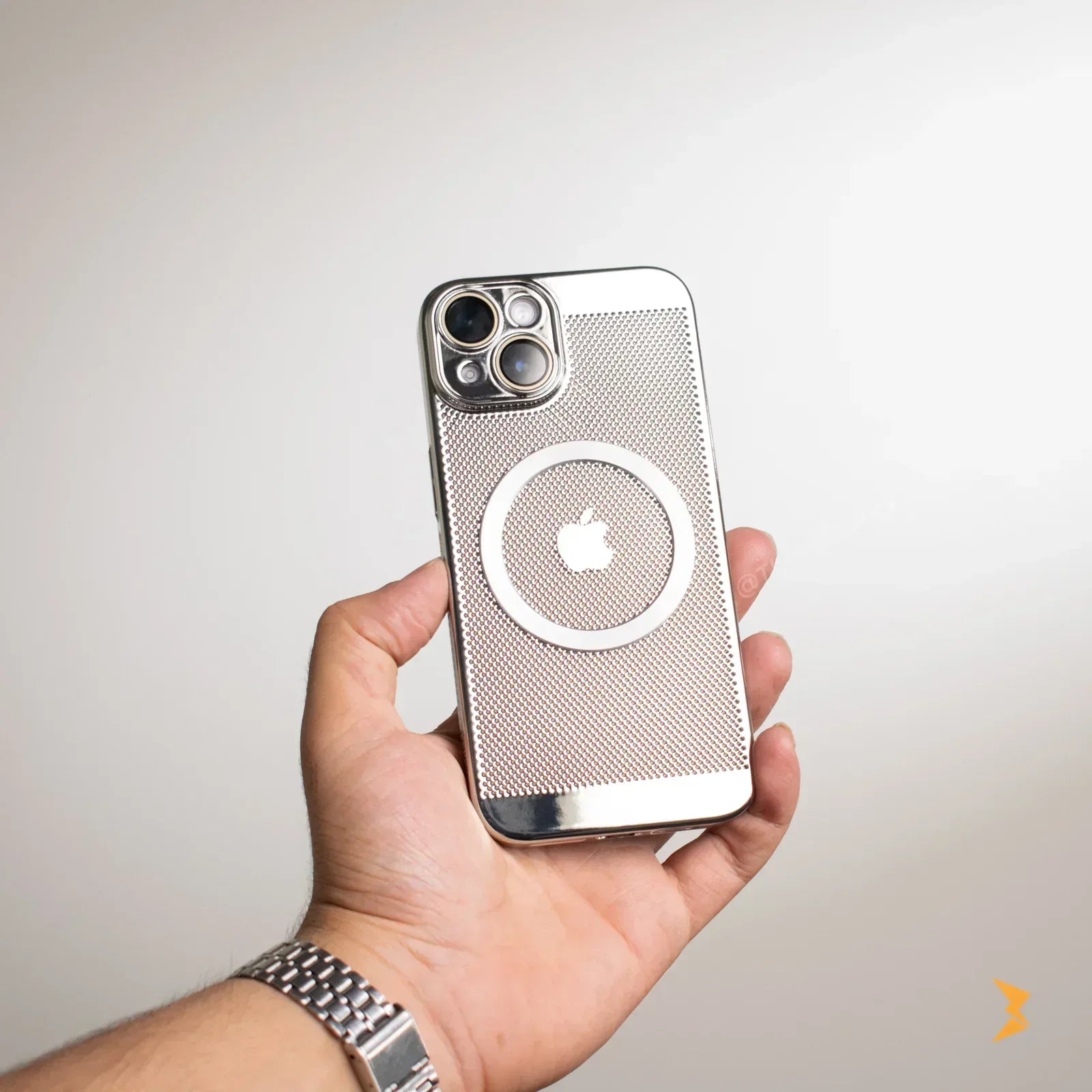 Metalic Grid Magsafe Case iPhone 14 - Three