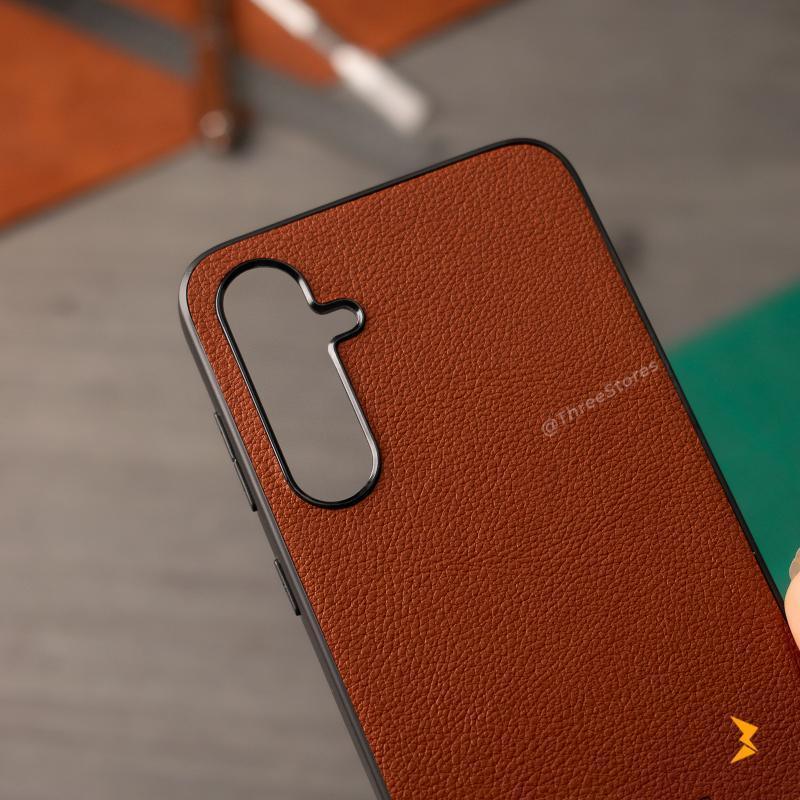 Prestige Leather Case Samsung S23 FE - Three