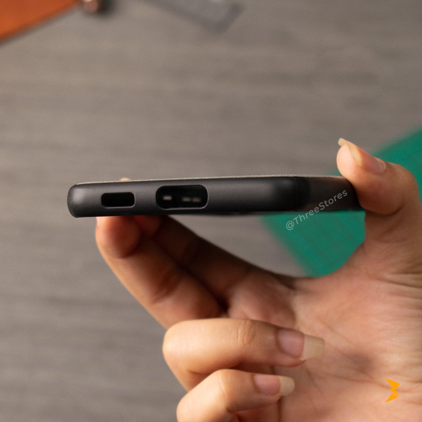 Prestige Leather Case Samsung S21 FE - Three