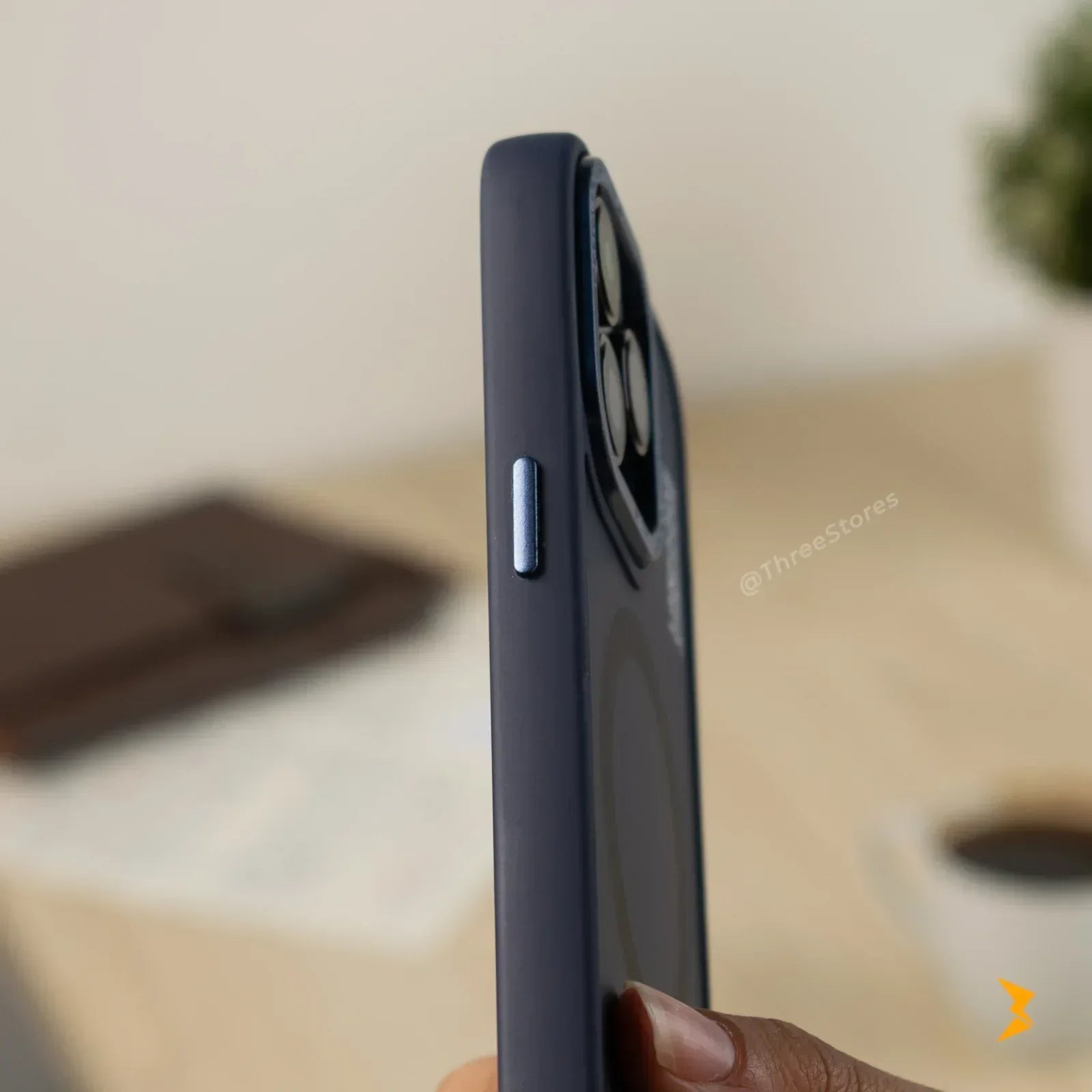 South Korea Magnetic Case iPhone 15 Pro Max - Three