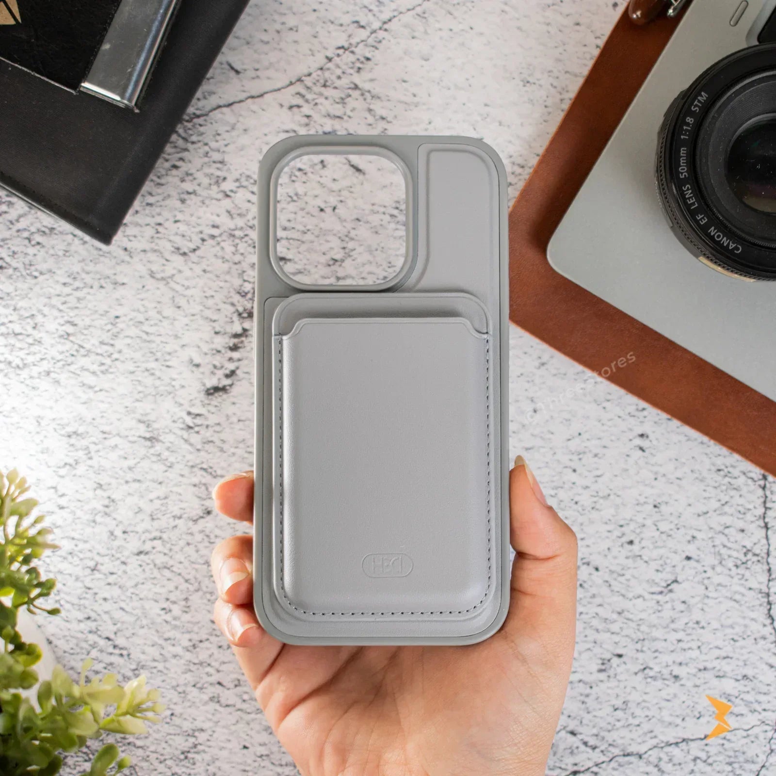 HDD Magsafe Wallet Case iPhone 12 Pro Max - Three