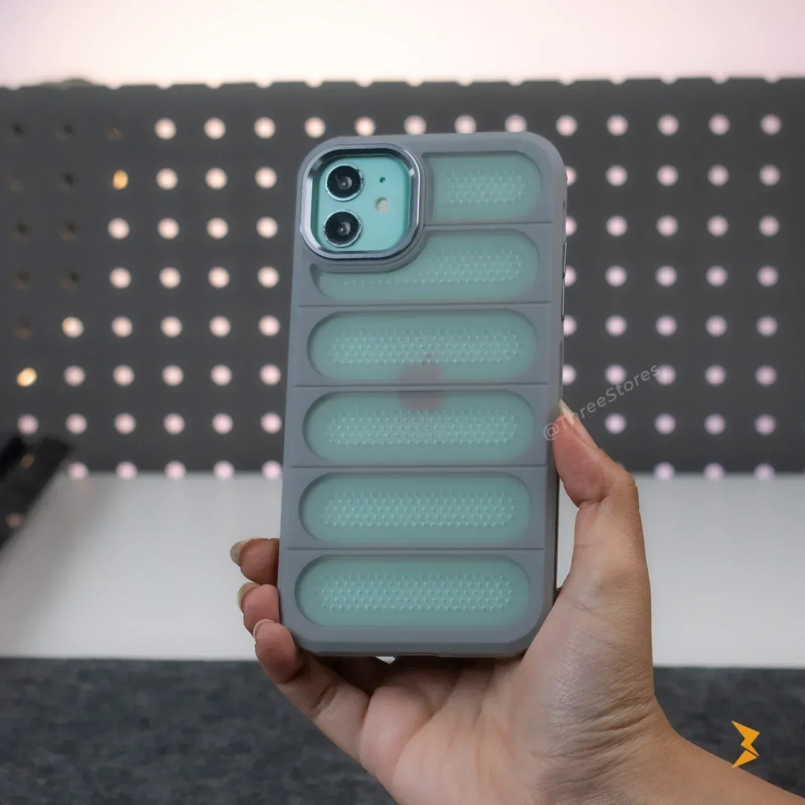 Arma Heat Dissipation Case iPhone 11 - Three