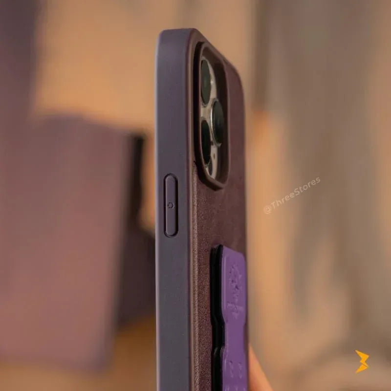 Santa Vertical Holder Case iPhone 15 Pro - Three