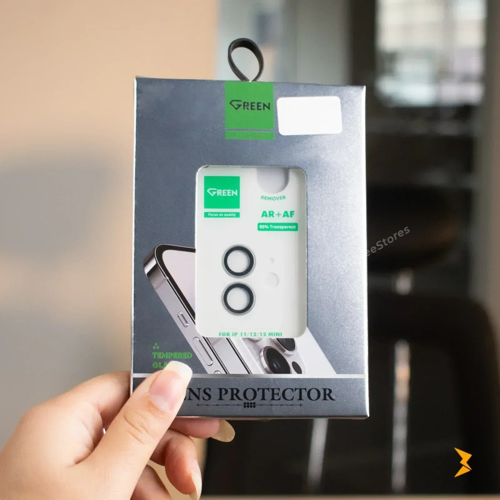 Green Ring Camera Lens Protector iPhone 15 / 15 Plus - Three