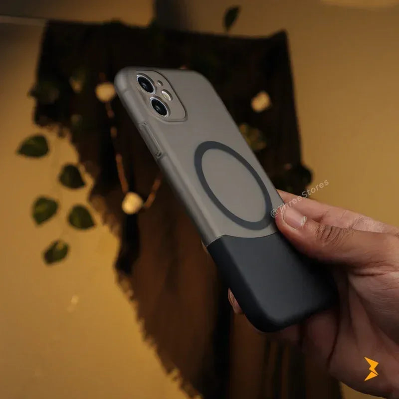 Split Semi-Transparent Case iPhone 11 - Three