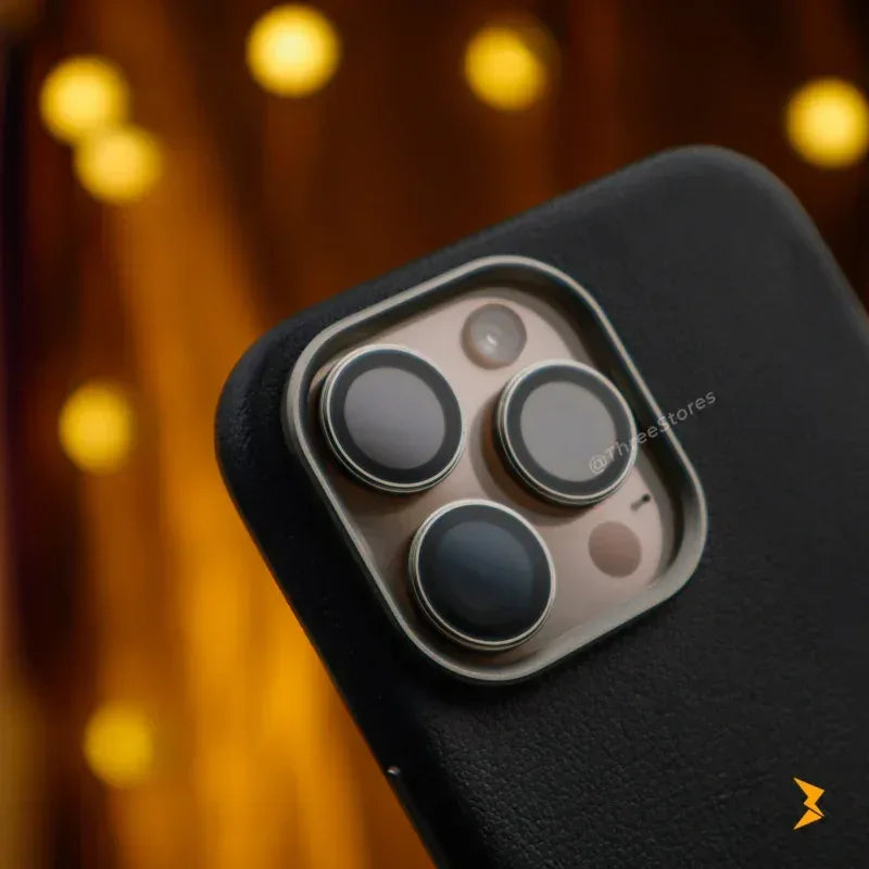 Vague Classic Leather Case iPhone 16 Pro Max - Three