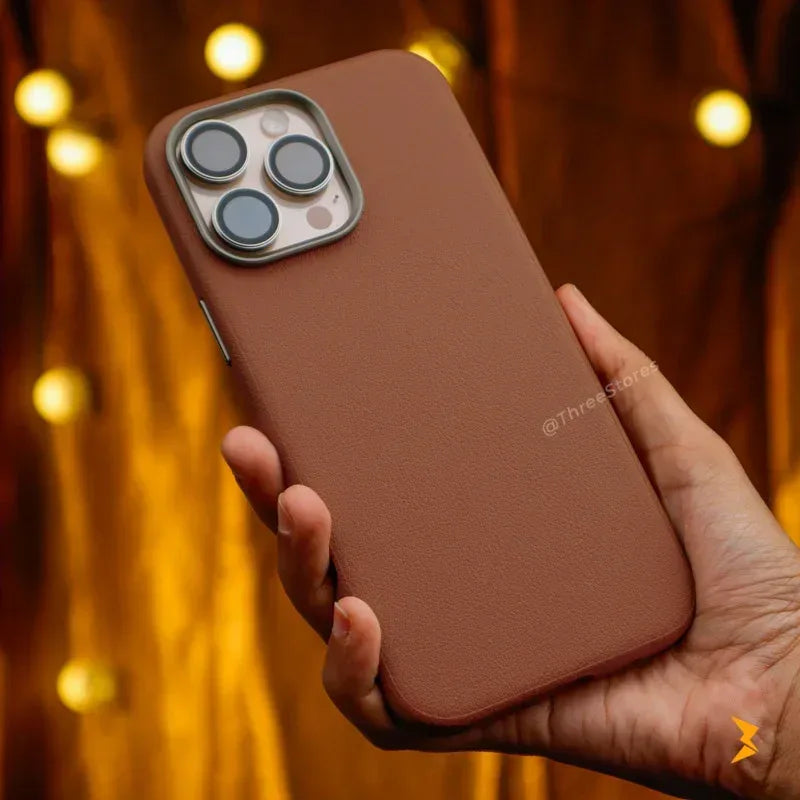 Vague Classic Leather Case iPhone 16 Pro Max - Three