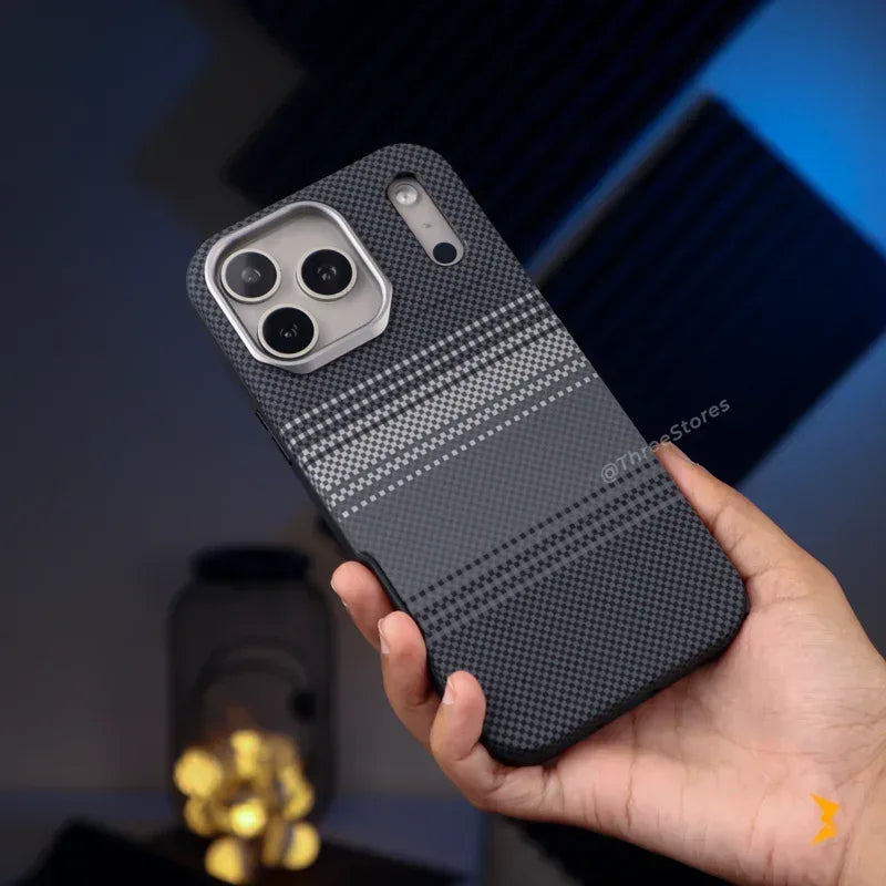 Face-off Transparent Magsafe Case iPhone 17 Pro Max - Three