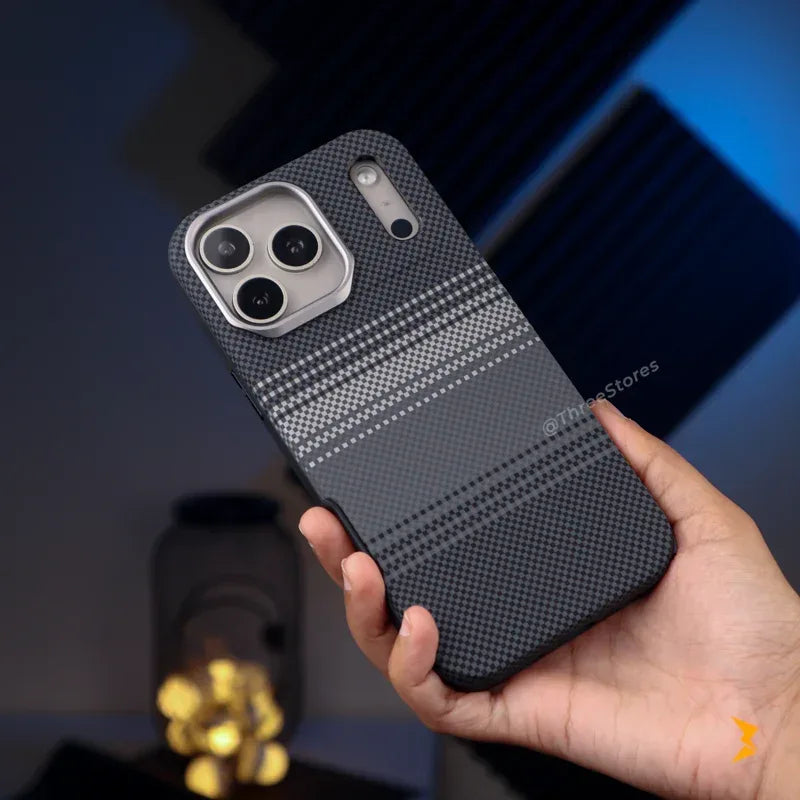 Face-off Transparent Magsafe Case iPhone 17 Pro - Three