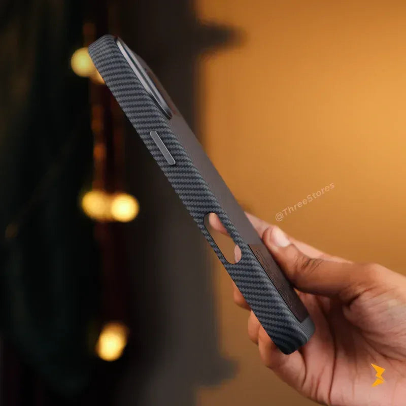 Air Vent Carbon Magsafe Case iPhone 17 - Three