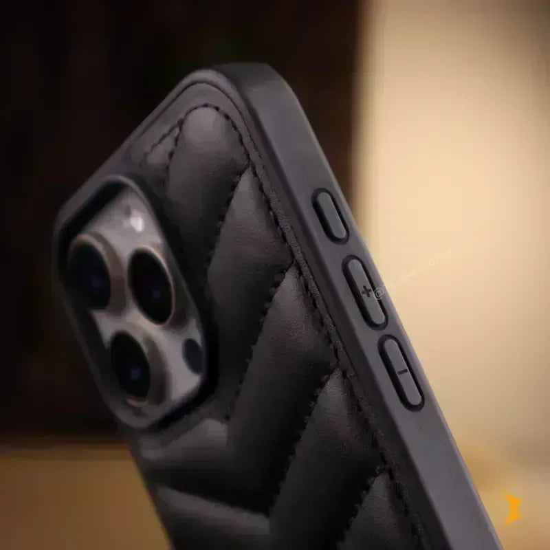 Armox Bump Leather Case iPhone 15 Pro Max - Three