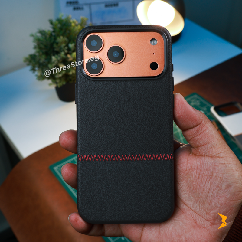 Halfway Leather Case iPhone 17 Pro Max