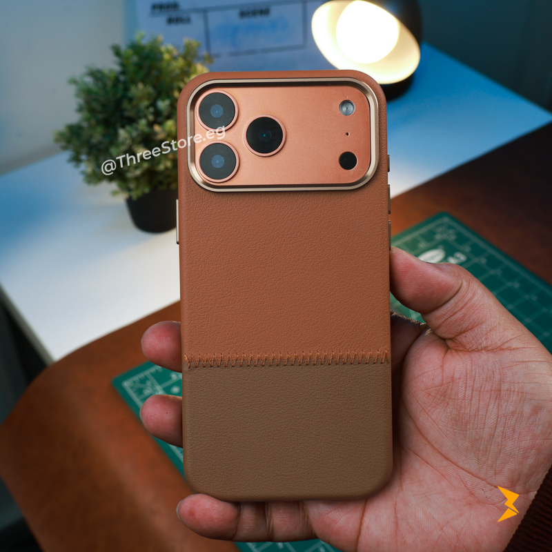 Halfway Leather Case iPhone 17 Pro Max