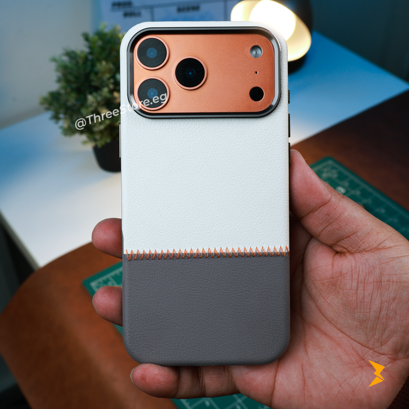 Halfway Leather Case iPhone 17 Pro Max