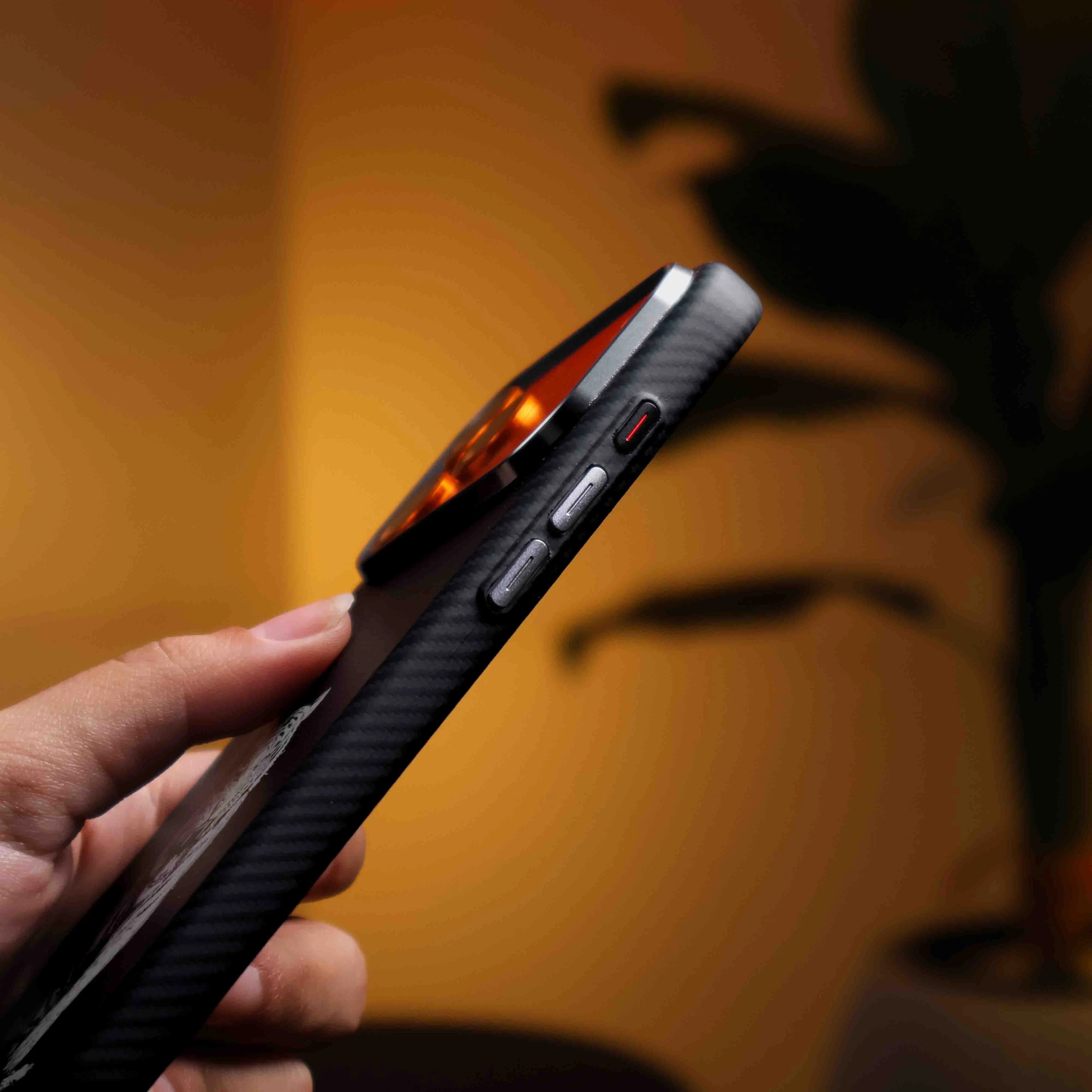 Horse Line Carbon Magsafe Case iPhone 17 Pro Max