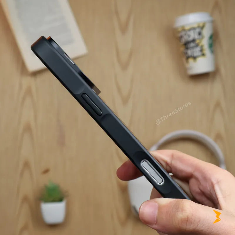 Rugged Carbon Magsafe Case iPhone 17 Pro Max