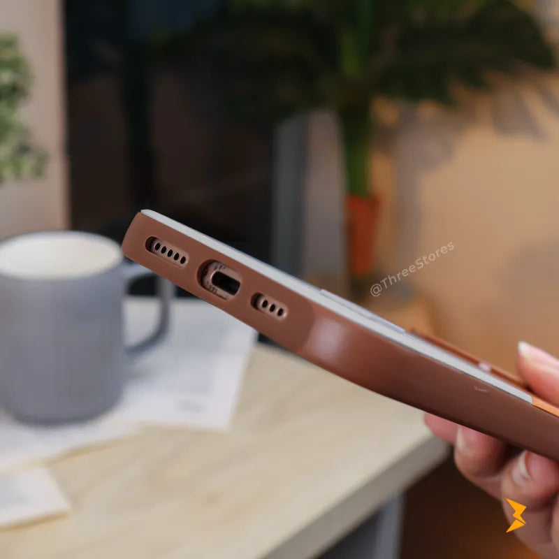 Crescent Leather Case iPhone 17 Pro