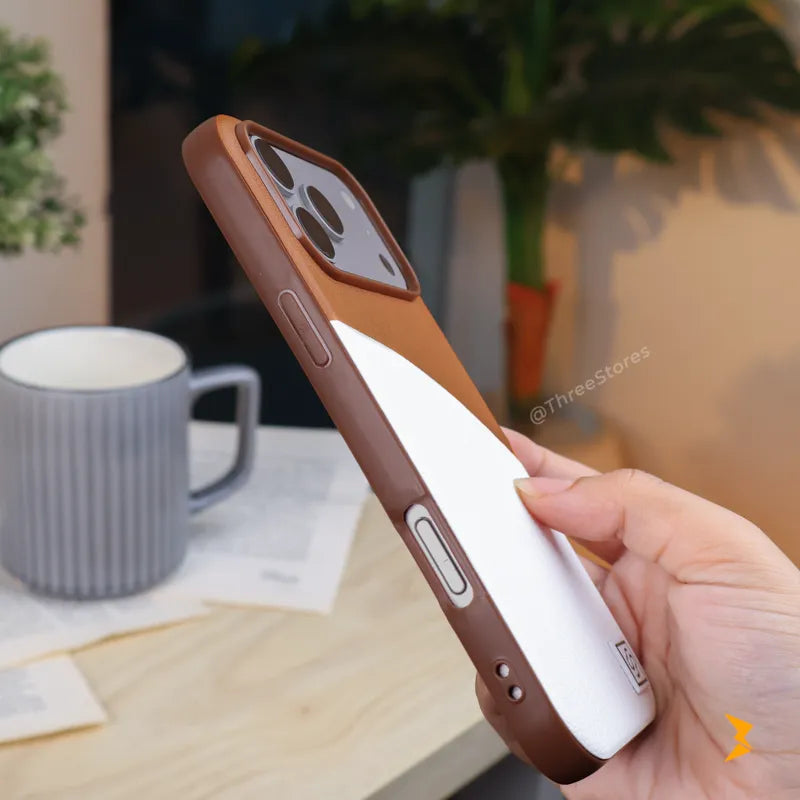 Crescent Leather Case iPhone 17 Pro Max