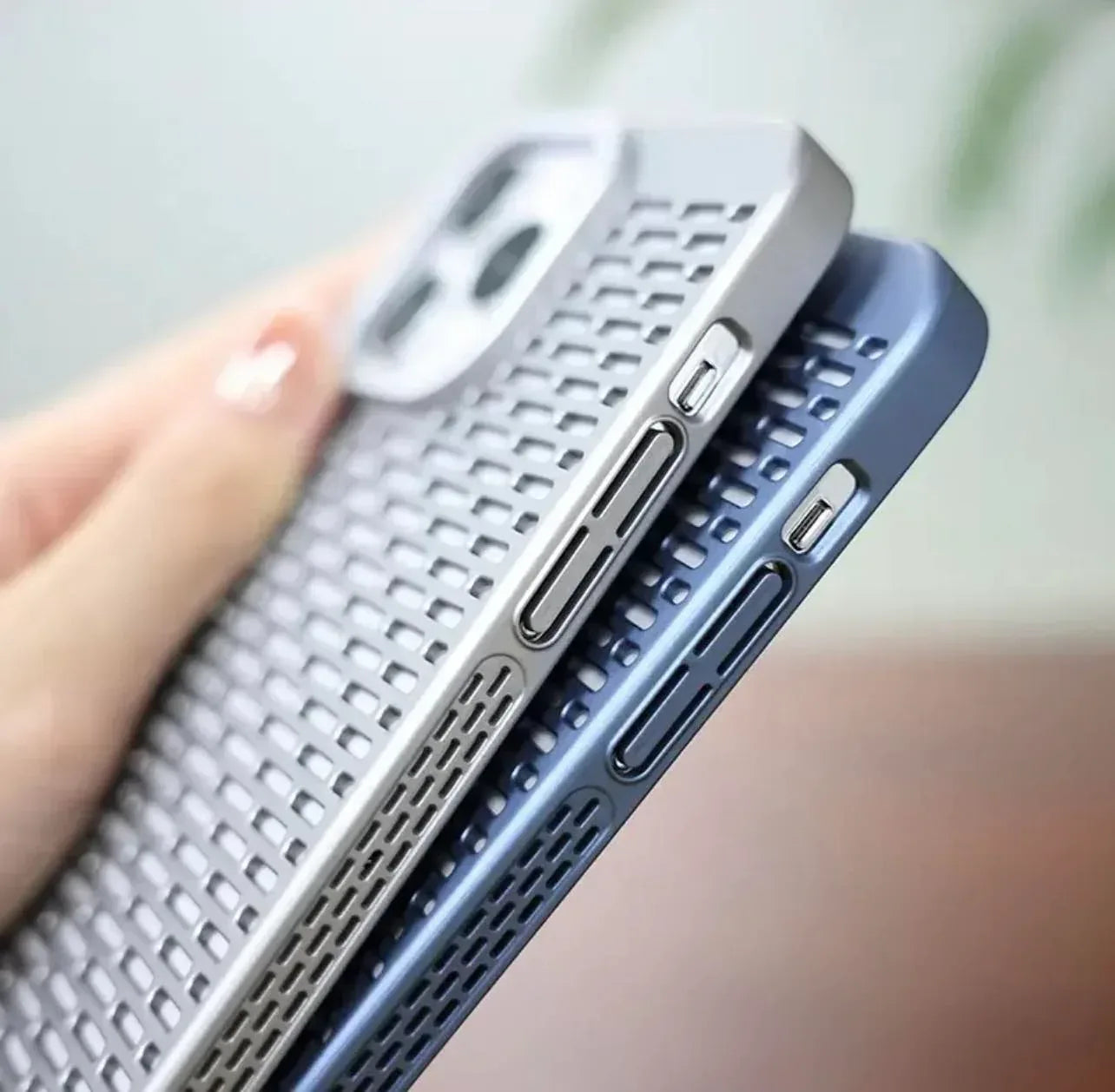 Heat Deflect Mesh Case iPhone 12 Pro Max - Three