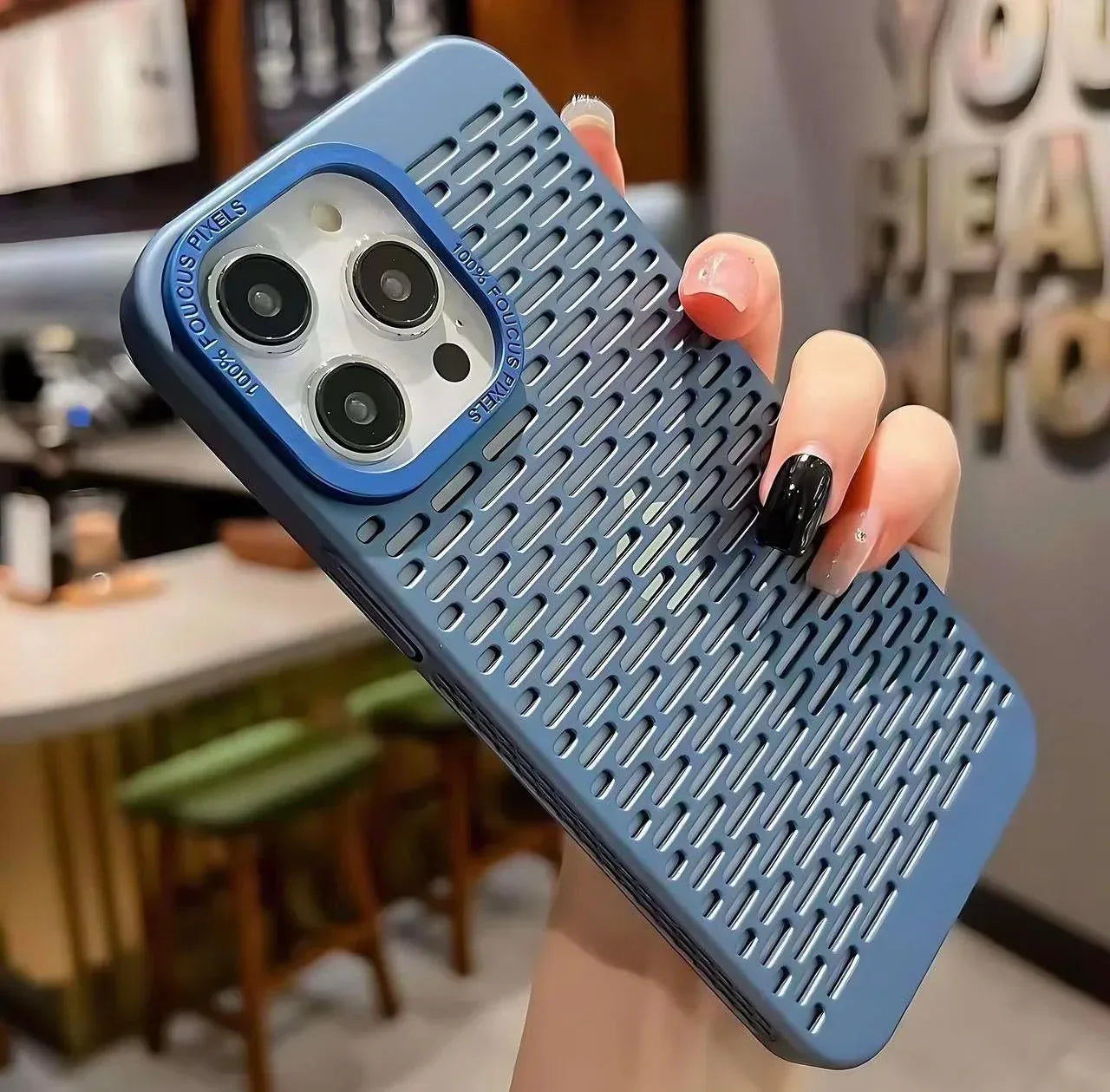 Heat Deflect Mesh Case iPhone 14 Pro Max - Three