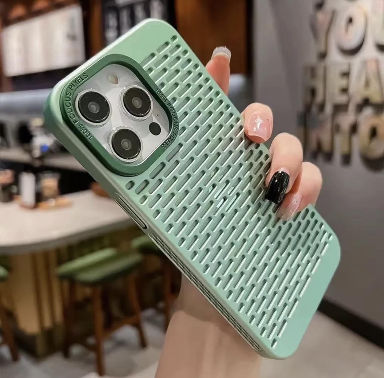 Heat Deflect Mesh Case iPhone 15 Pro