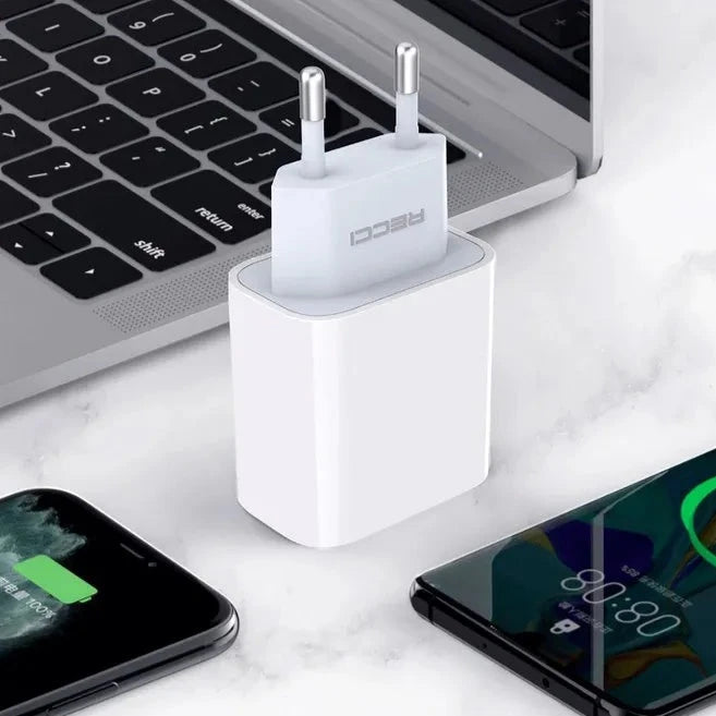 Recci Pd 20W Travel Charger USB-C RCK-16ECL
