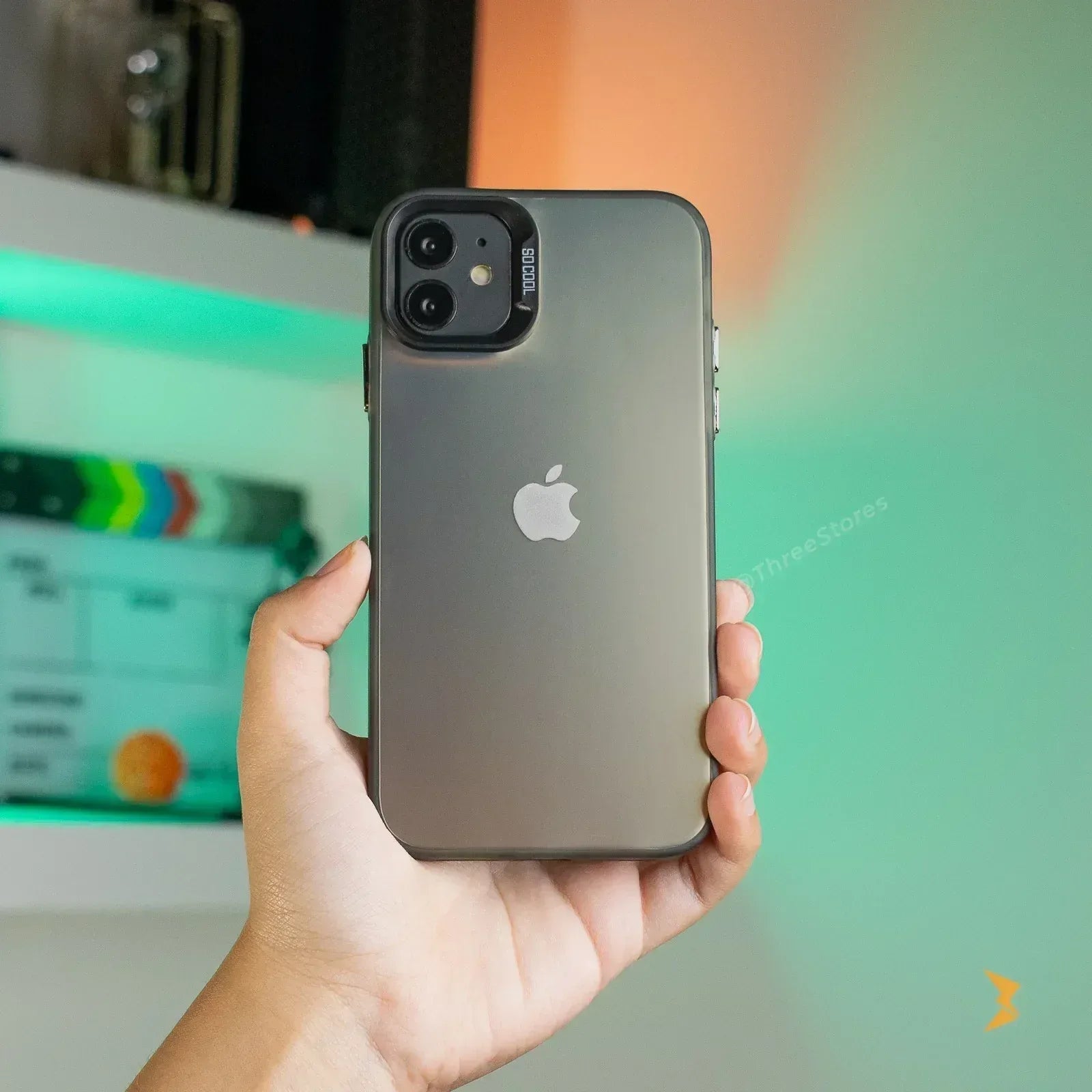 Aero Cool Case iPhone 11 - Three