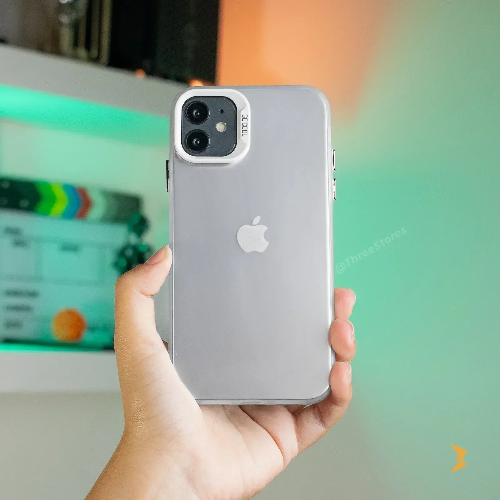 Aero Cool Case iPhone 11 - Three