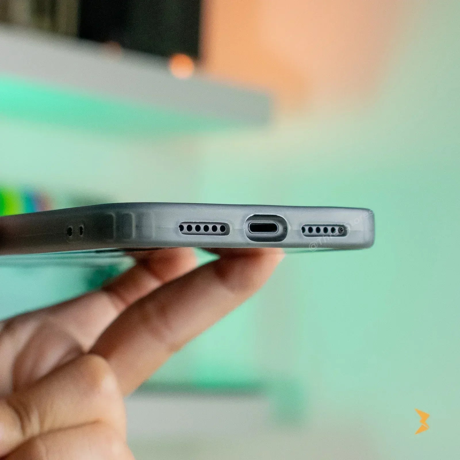 Aero Cool Case iPhone 11 - Three