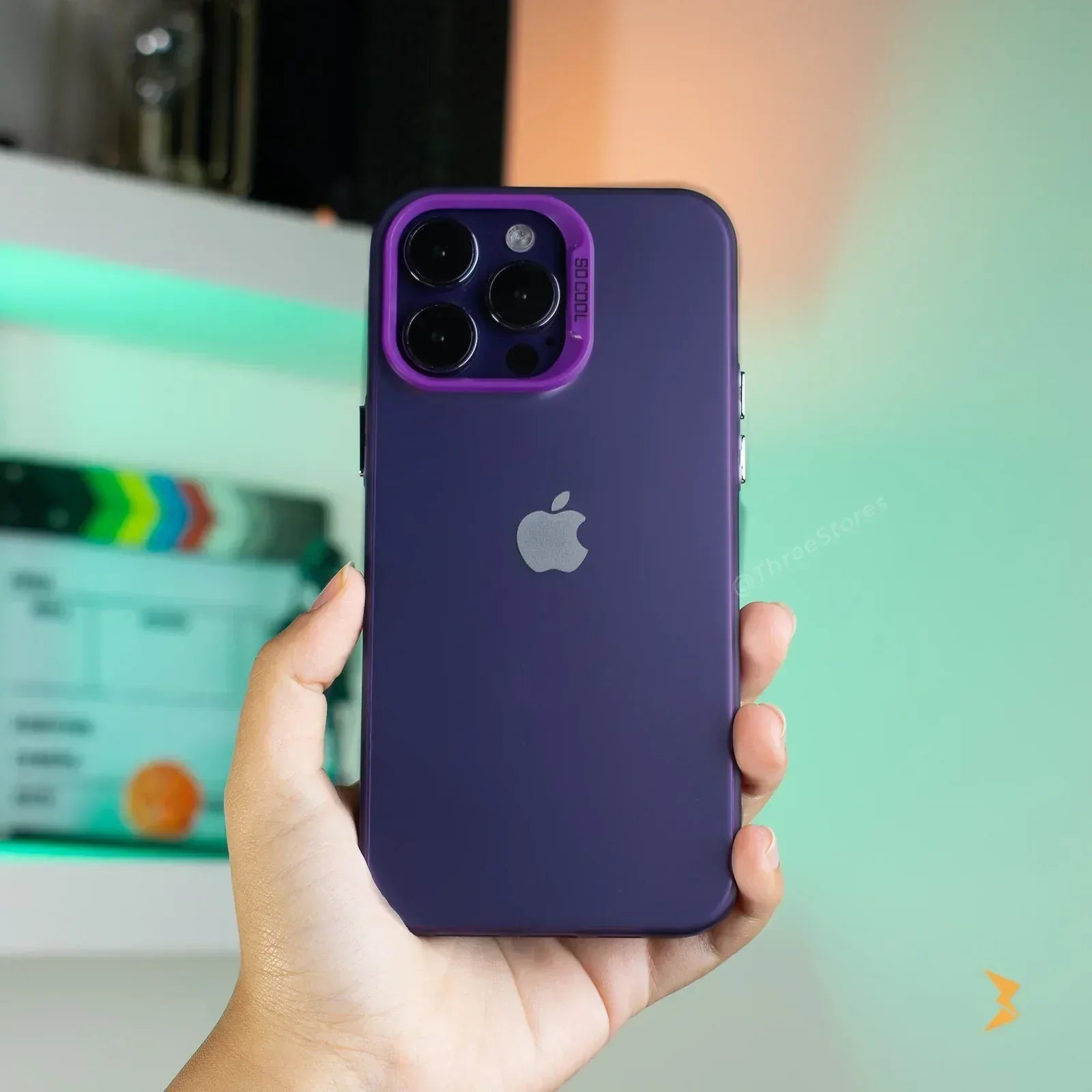 Aero Cool Case iPhone 14 Pro - Three