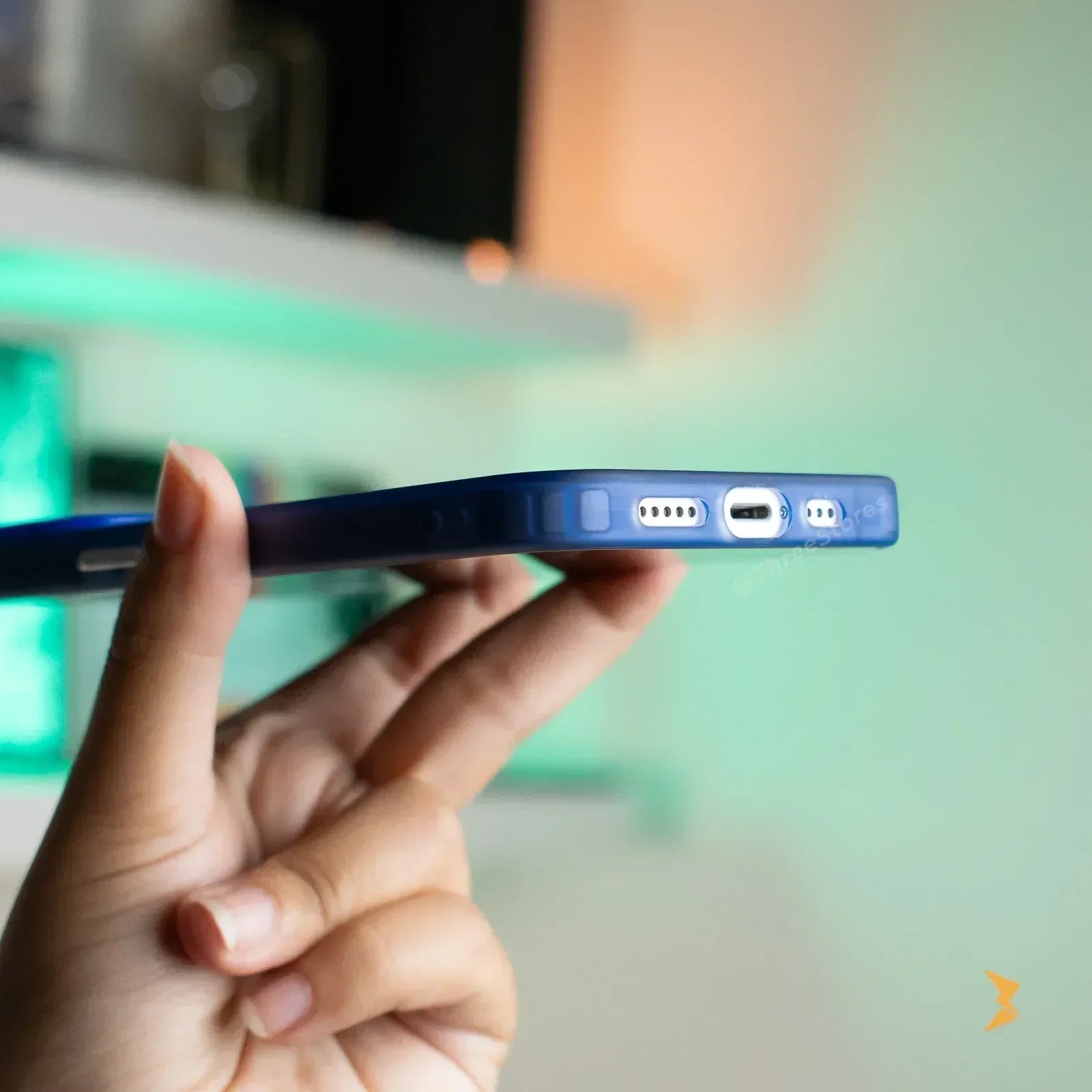 Aero Cool Case iPhone 13 / 14 - Three