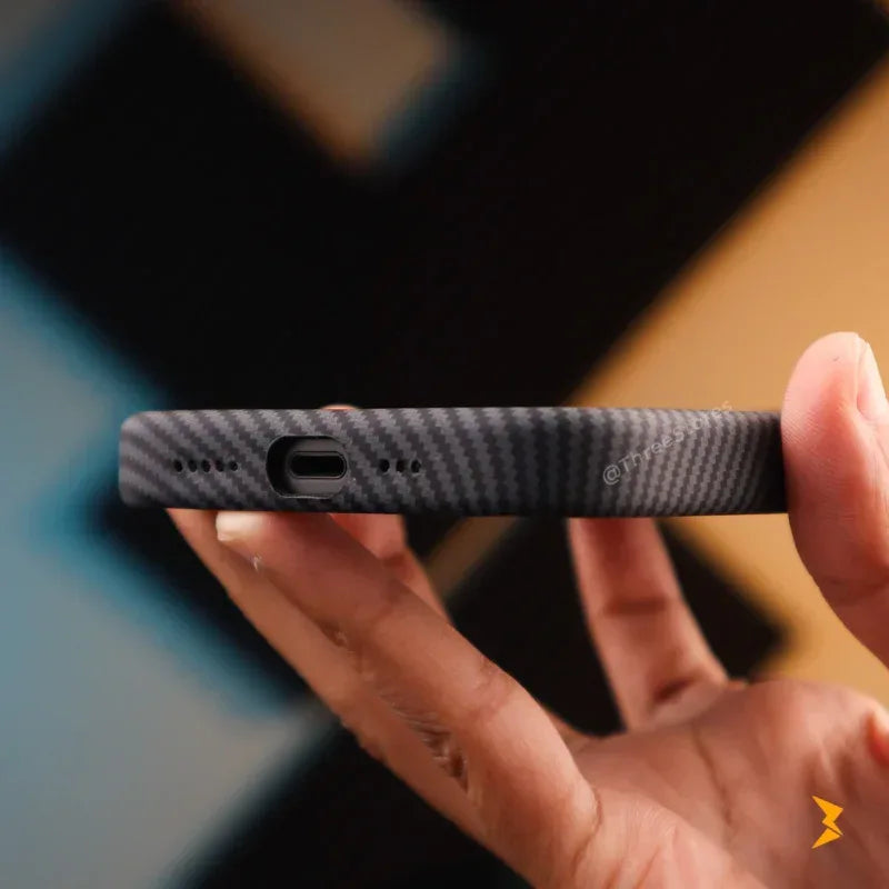 Air Vent Carbon Magsafe Case iPhone 13/14/15 - Three