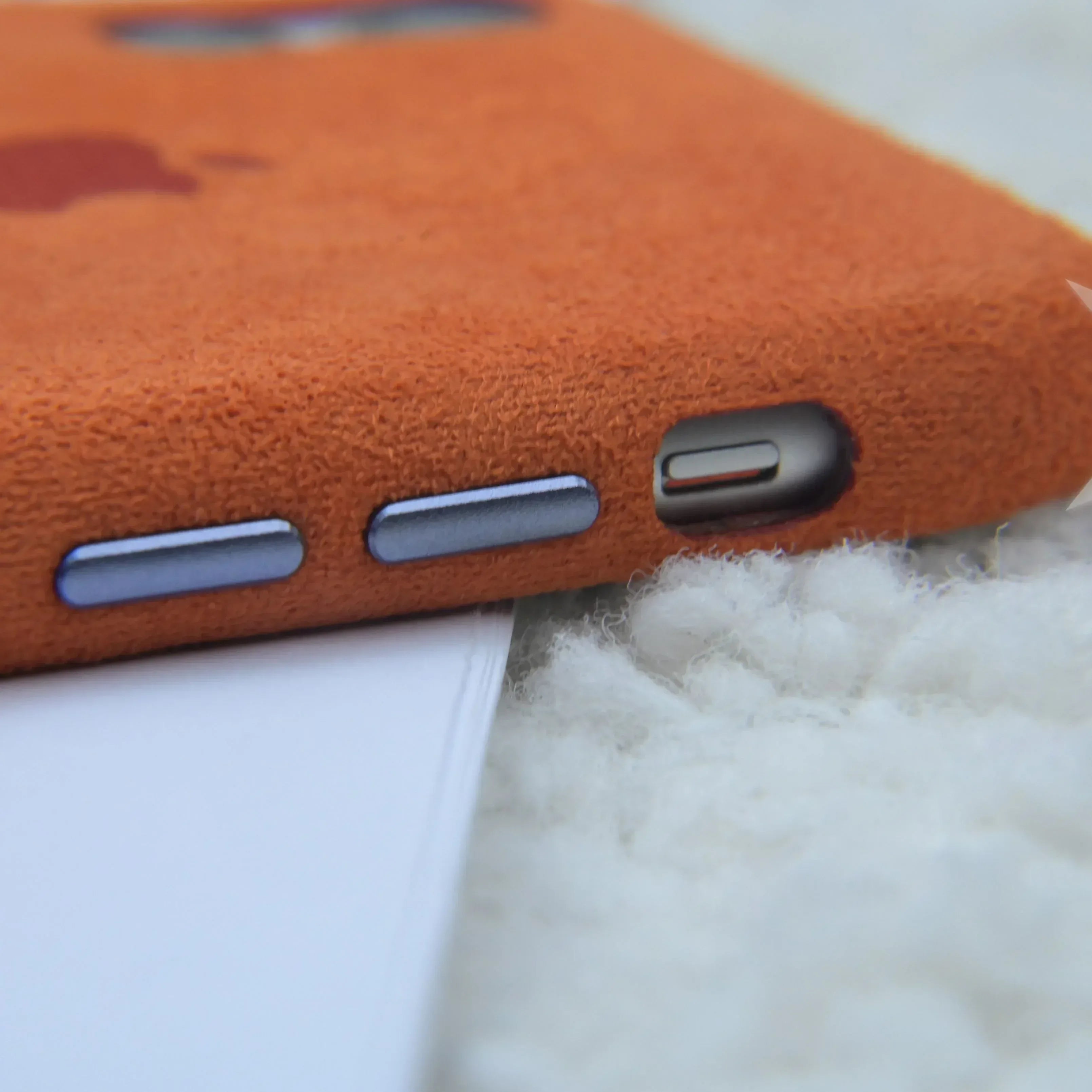 Alcantara Case iPhone 7 / 8 Plus - Three