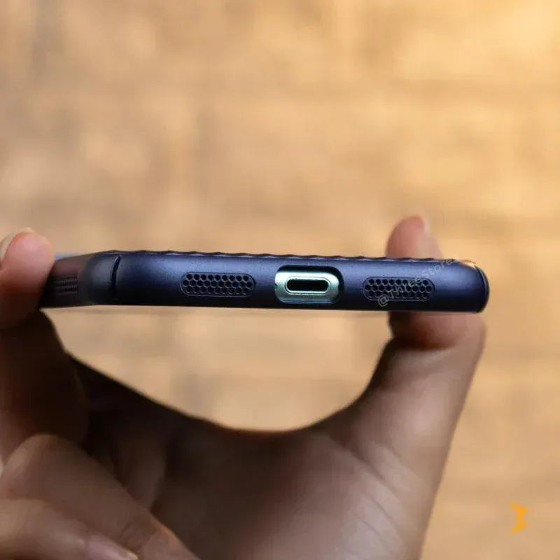 Aroma Diffuser Case iPhone 11 - Three