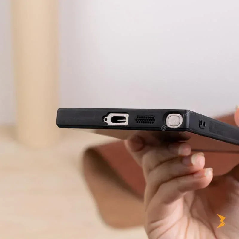 Aveiro Half Leather Case Samsung S22 Ultra - Three