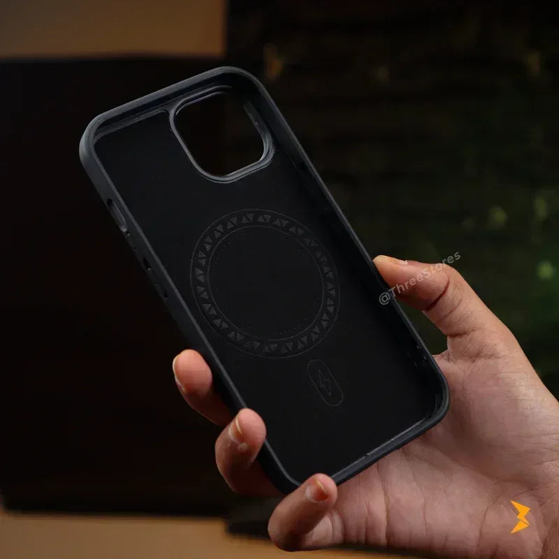 BM Extra Magsafe Case iPhone 15 - Three