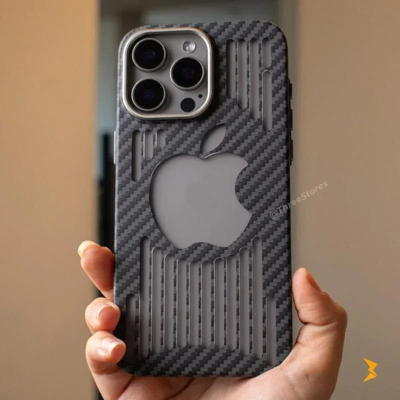 Big Apple Carbon Case iPhone 16 Pro Max - Three