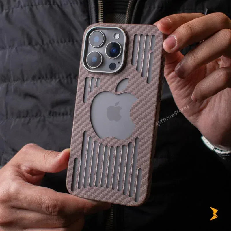 Big Apple Carbon Case iPhone 16 Pro Max - Three