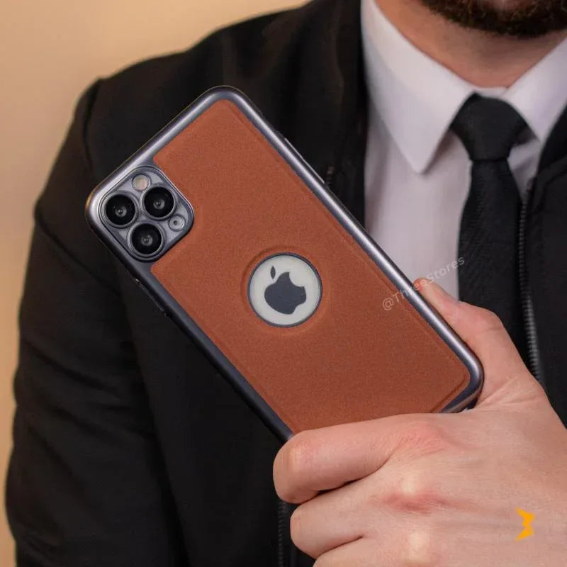 Burgundy Guard Case iPhone 11 Pro Max - Three