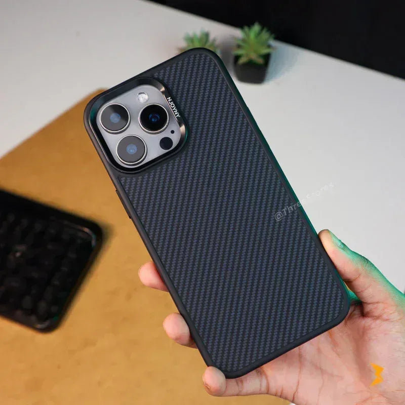 Carbon Blade Magsafe Case iPhone 16 Pro Max - Three