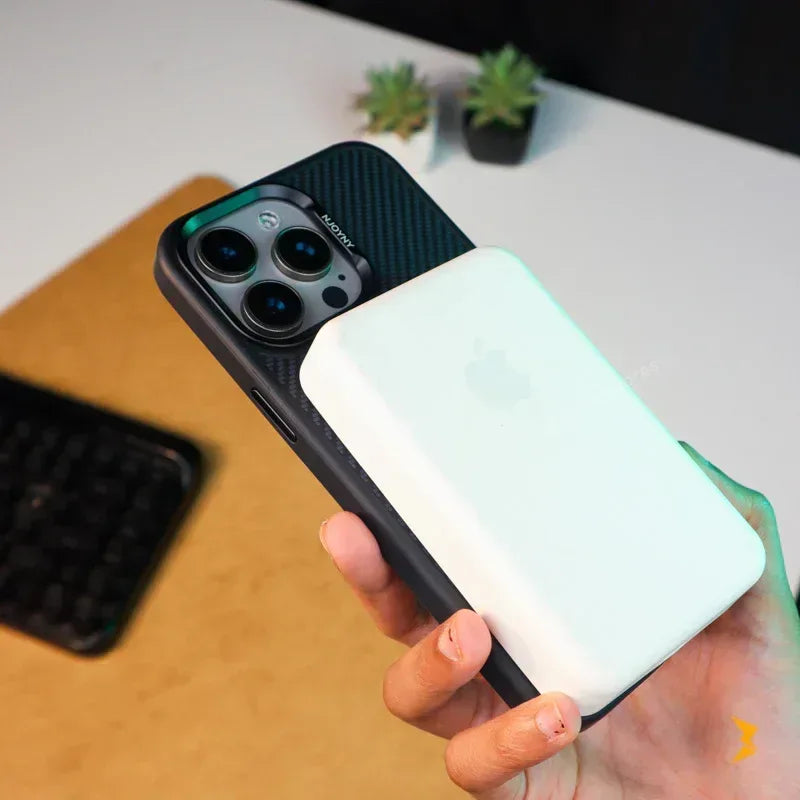 Carbon Blade Magsafe Case iPhone 16 Pro Max - Three